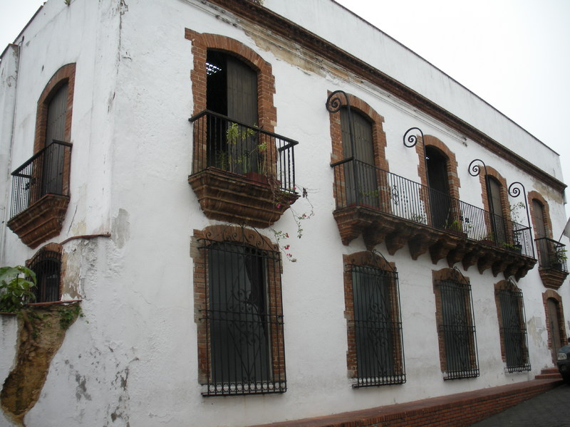 Panel-9-Foto-41-Casa Colonial con Balcones.jpg